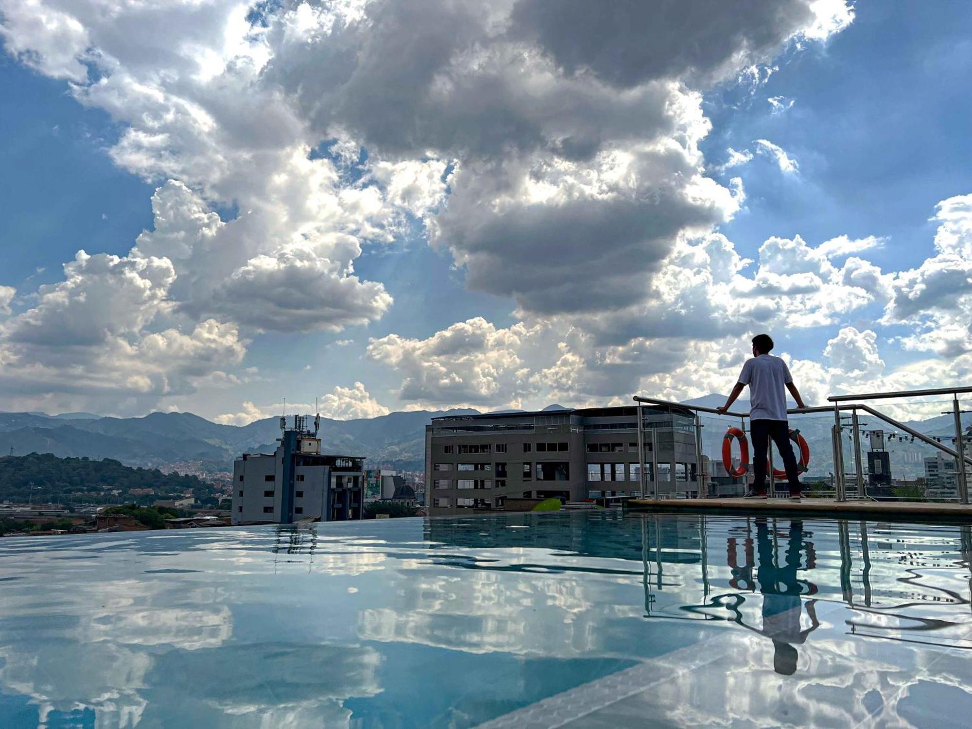Apartahotel 麦德林 外观 照片